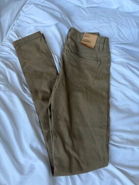 Slim Straight Khaki Pants